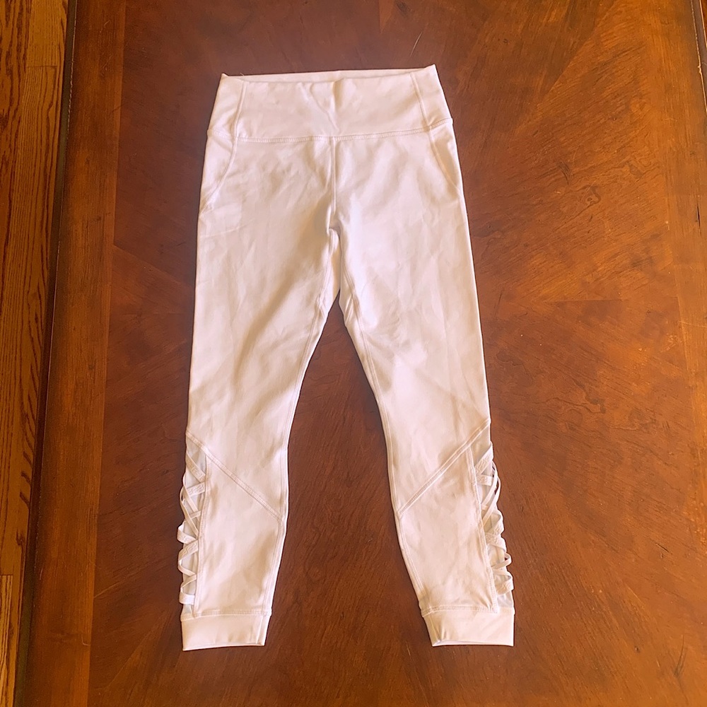 Fabletics Dynamic High Waisted Lattice 7/8 Size M - image 1